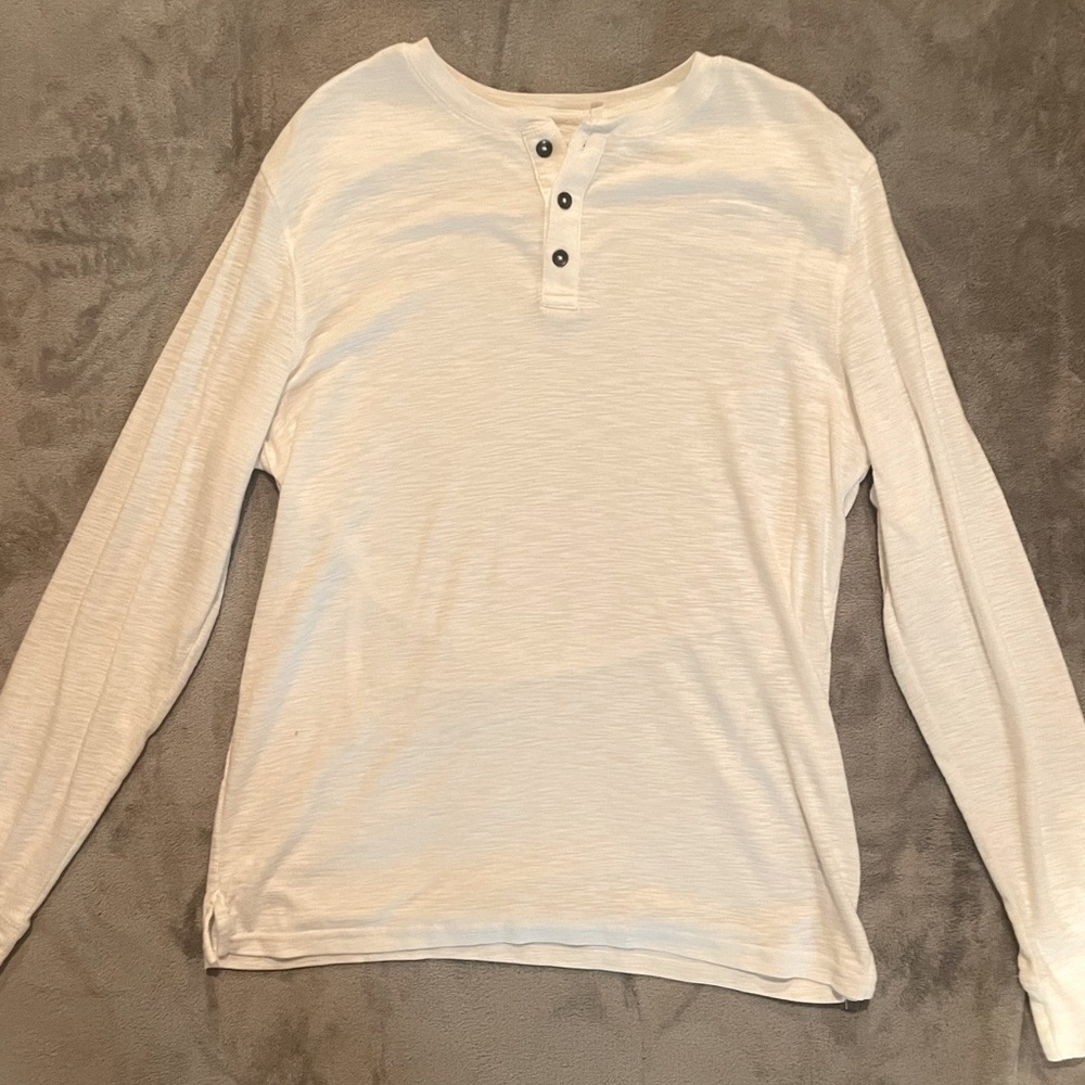 Apt 9 Men’s White Henley Long Sleeve Lightweight Shirt